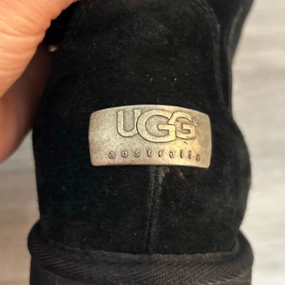 UGG Authentic Women's Size 9 Cargo III Black Suede Sheepskin Boots black warm wi - Picture 5 of 9